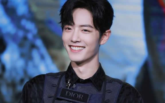 肖战什么时候出道的具体时间 肖战是哪个团的成员