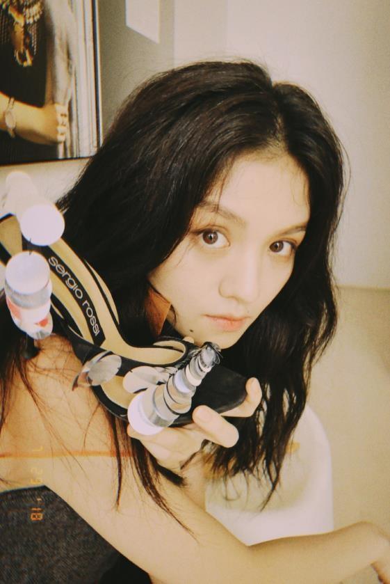 饶雪漫书模名单（一炮而红春夏书模出身逆袭金像影后）(29)