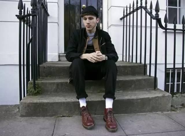 今年秋冬必买的马丁靴就选它(又酷又保暖8款马丁靴推荐)(18)