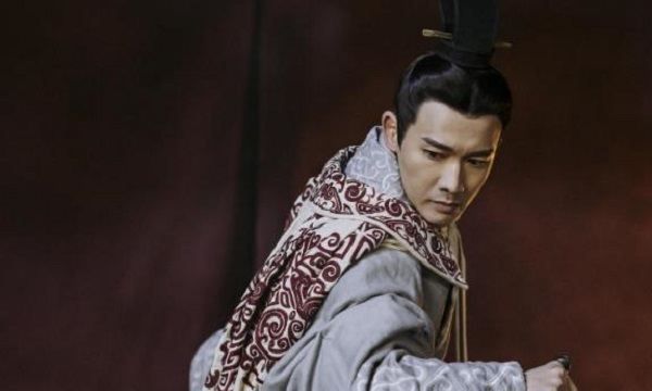 嬴政为什么要杀吕不韦,嬴政当政多少年图11