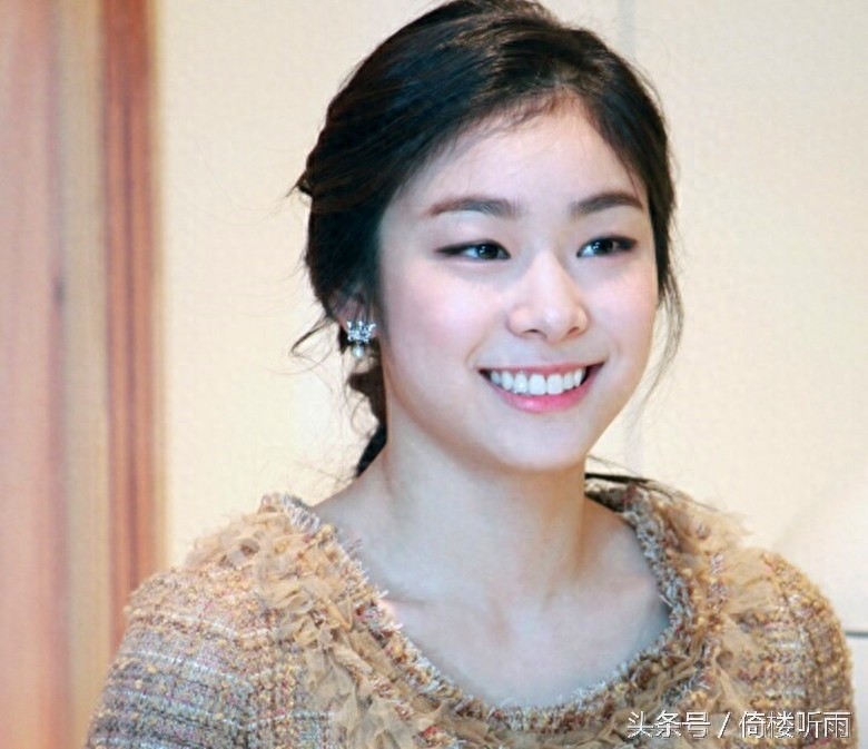 最美花滑女神金妍儿，本可靠脸，偏偏靠才华