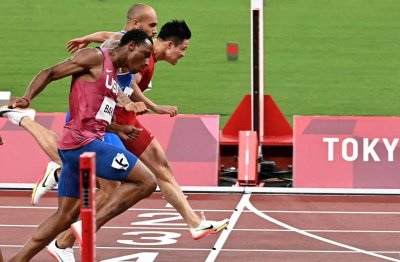 ​“亚洲飞人”苏炳添，速度与激情的双重奇迹：苏炳添与林艳芳