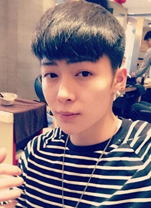 21岁的新晋小生张铭恩，老九门中帅帅的张副官