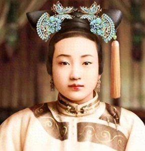 ​1981年，珍妃墓盗墓者关友仁解密：吓人，开棺时珍妃还睁着眼