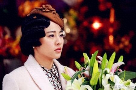 小斯琴高娃具有清丽的外形和纯净的独特气质，演《省港大营救》