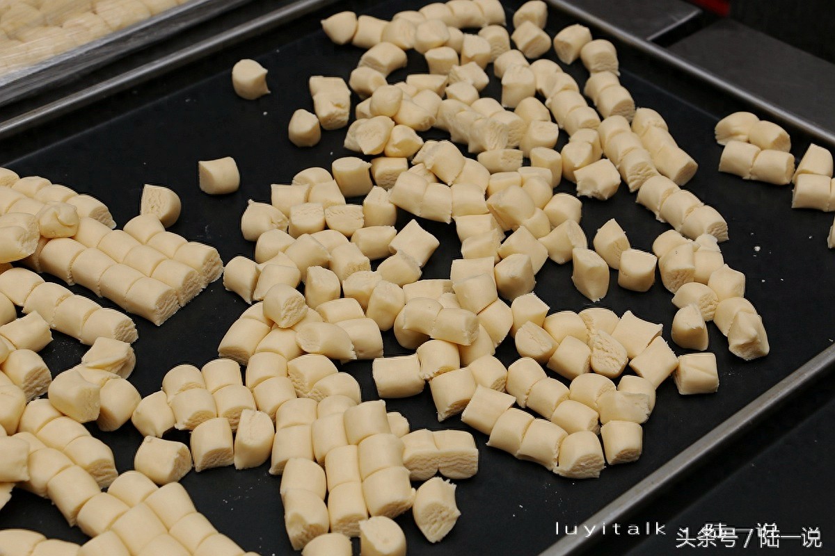 原来鼓浪屿馅饼是这么做的!