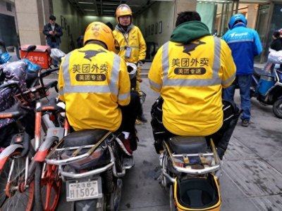 ​京东打响外卖社保第一枪：撕开行业遮羞布，网友吵翻该谁买单？