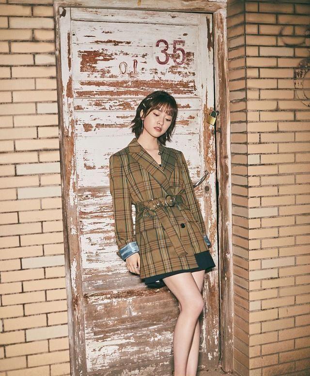 沈月和台湾的演员在制作新的剧本,一张照片揭示了魔鬼的身体