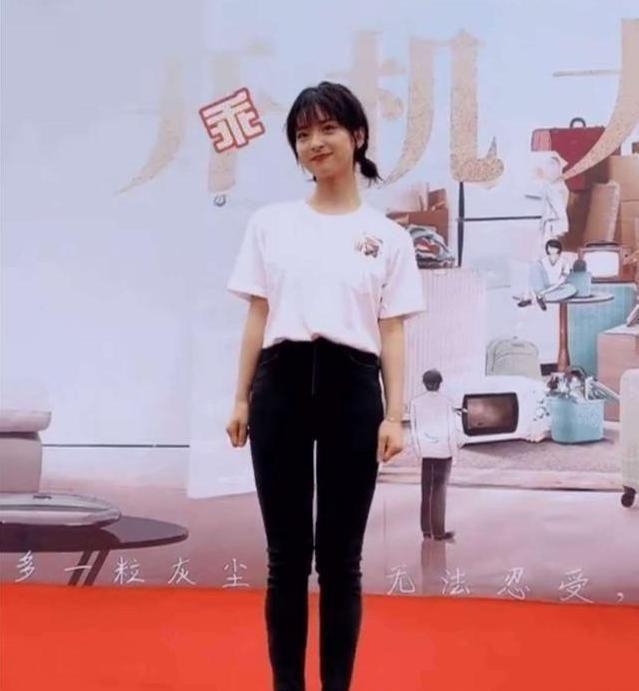 沈月和台湾的演员在制作新的剧本,一张照片揭示了魔鬼的身体