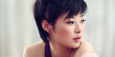 ​袁立透视装婐照透视装在华表奖颁奖礼走红