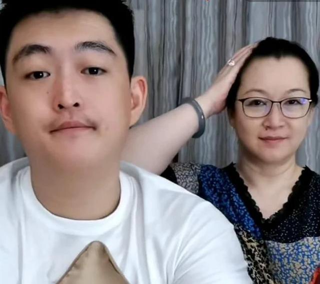 赵本山一对龙凤胎儿女近况 赵本山26岁儿子疑将结婚(10)