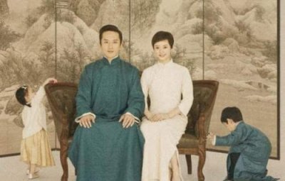 浓浓民国风全家福~逗比明星们难得的正经时刻!