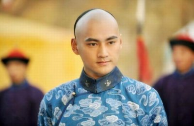 十三阿哥胤祥：22岁之前备受恩宠，为何却突然被康熙厌弃？