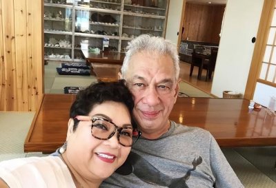 监狱风云主题曲原唱定居江门，房子偏僻，另一豪宅却珍藏众多古董