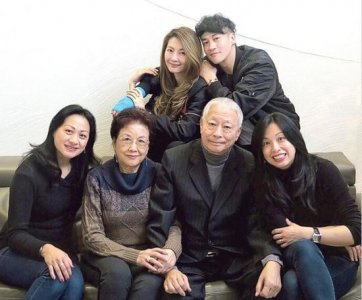 ​何润东台北领证结婚结束8年爱情长跑