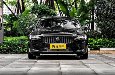 低调却是狠货！2.0T爆310匹马力，4.7秒破百，解读沃尔沃S60 T8