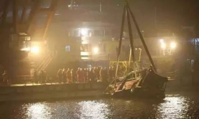 ​重庆万州公交车坠江原因真相大白！更需要了解的是~