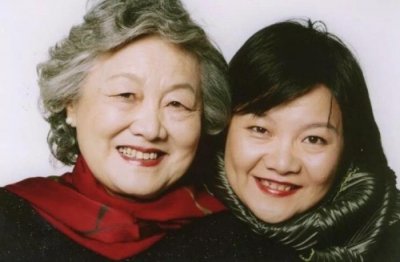 陈凯歌前妻洪晃(陈凯歌前妻洪晃出席活动)